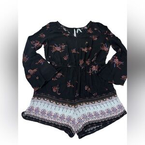 Mudd Romper- Size Medium